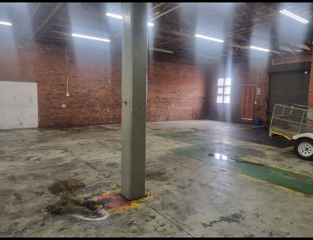 285M² WORKSHOP TO LET IN KULEKA
